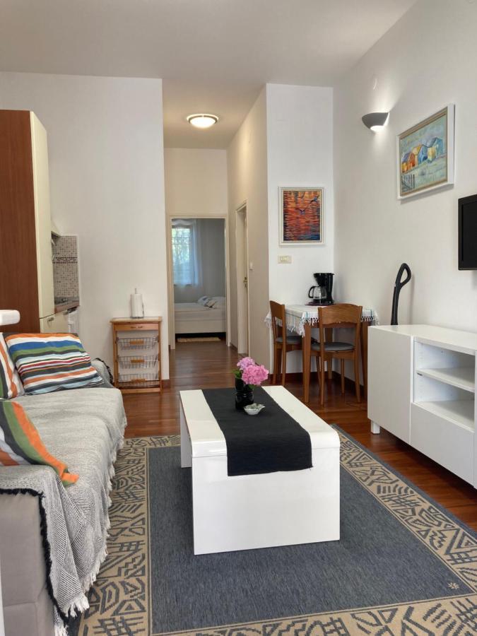 Goga Apartments Pula Extérieur photo